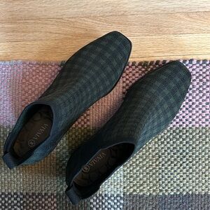 Brand new Vivaia Booties, 39